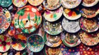 Kumpulan Piring Keramik Hias Warna-warni
