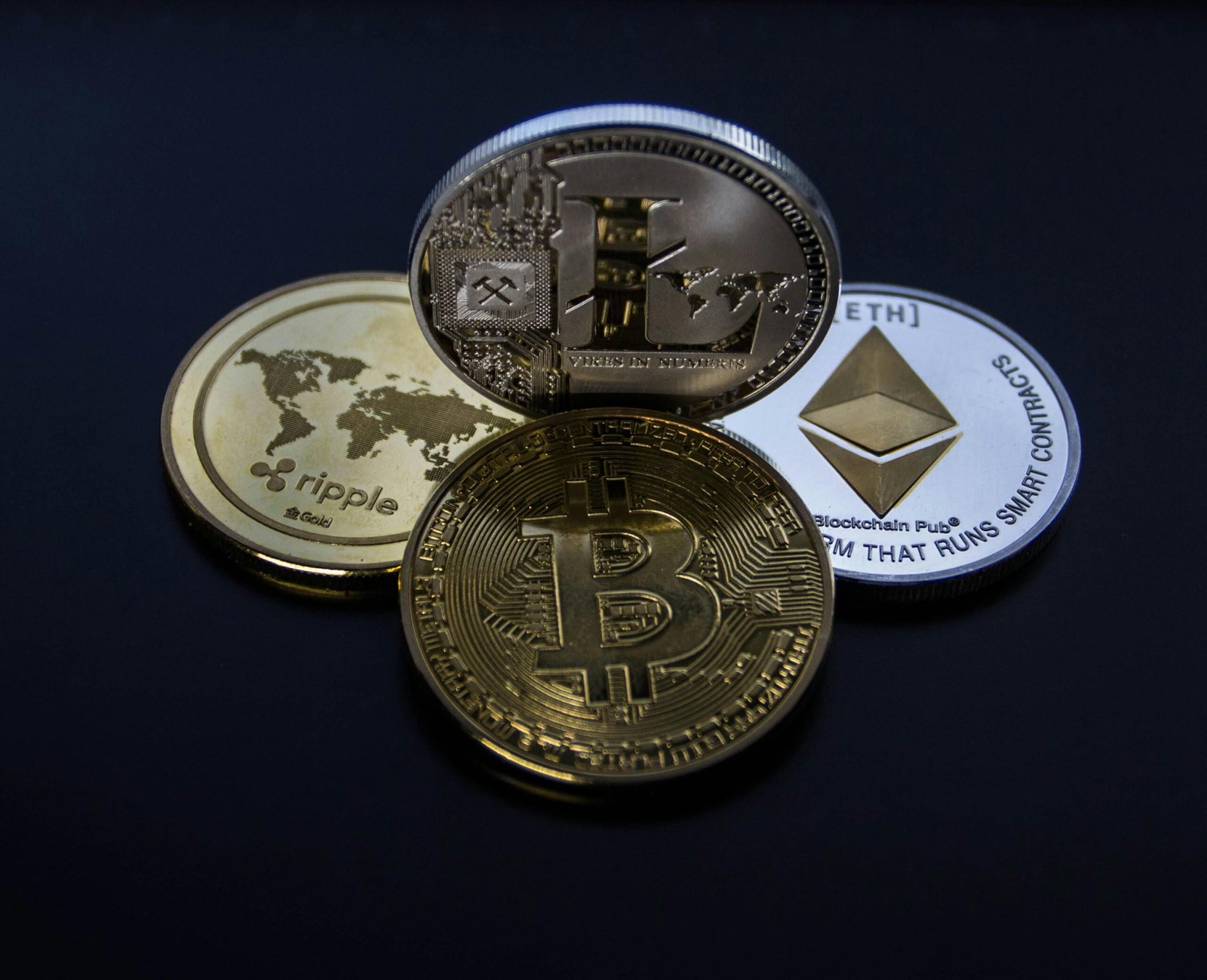 Empat Macam Koin Cryptocurrency